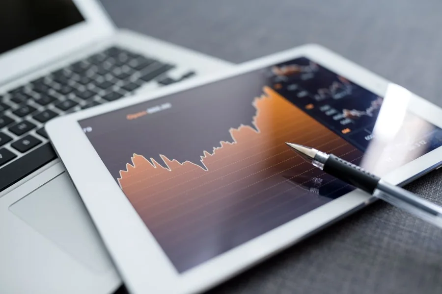 Modern Data Services Powered by AI A New Era of Intelligence and Efficiency