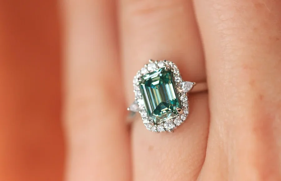 Moissanite